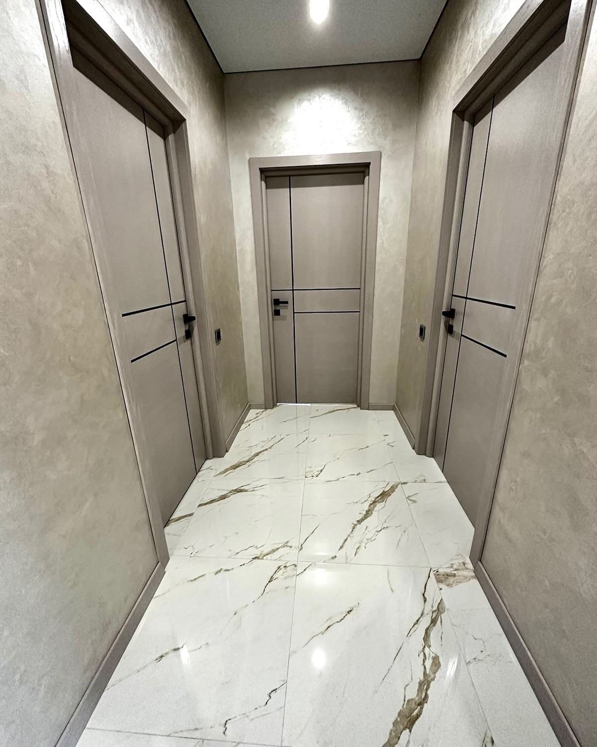 Plato 30 світло сірий, ЖК Континент Львів, вул. Трускавецька